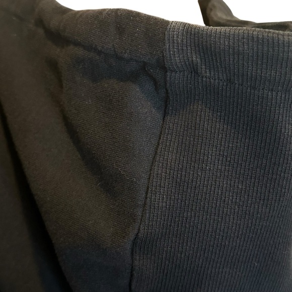 (Sold) Gymshark Cropped Pullover Hoodie-Black-Spellout Graphic-Small - Picture 9 of 13